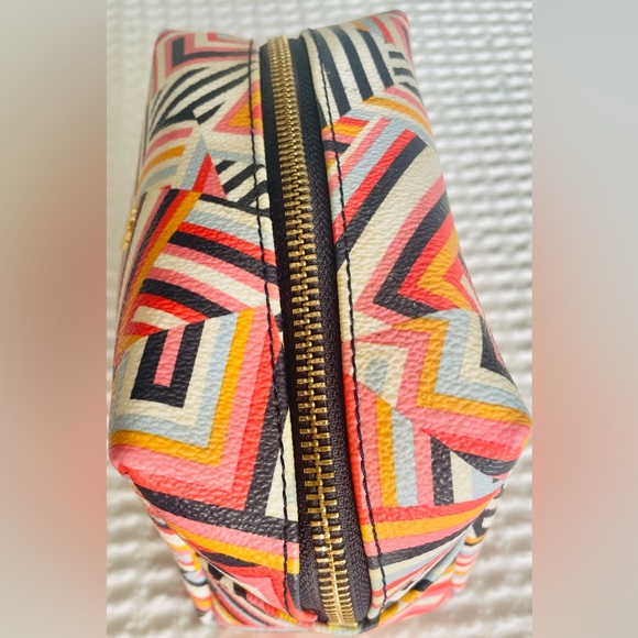 Tory Burch Kerrington T Print Wristlet & Cosmetic Pouch - Picture 9 of 14